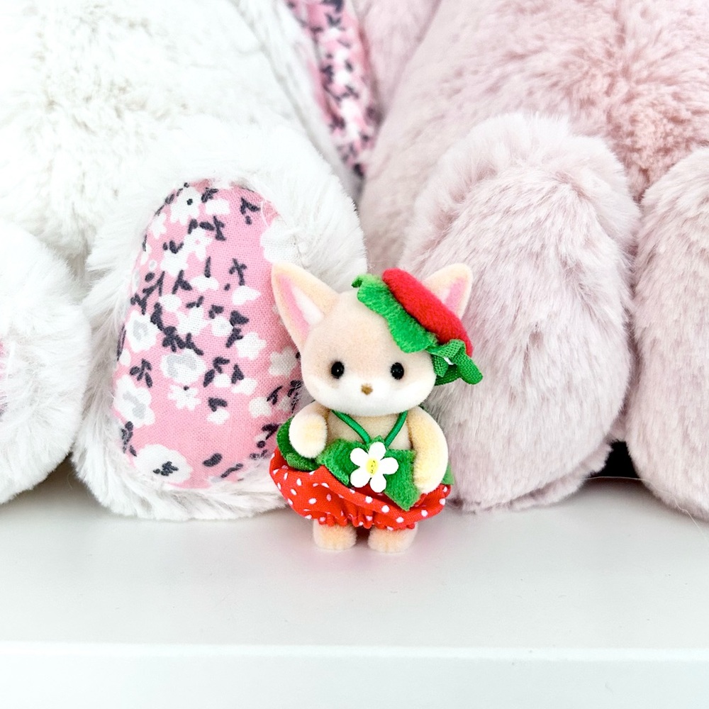 Calico Critters Baby Strawberry Fennec Fox